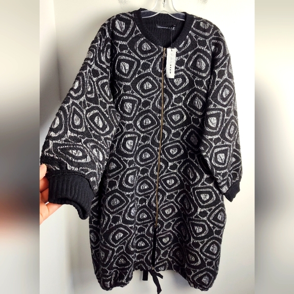 NWT Gershon Bram light wool blend coat art to wear abstract print textured black - Picture 5 of 11